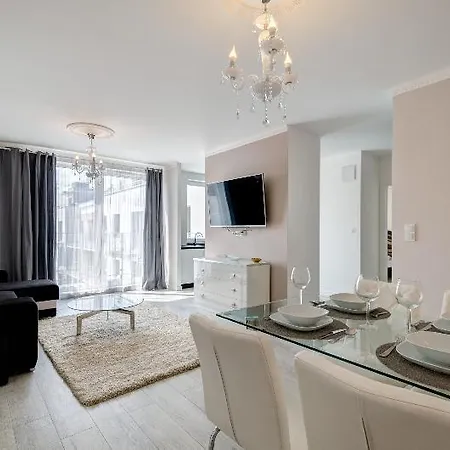 Hotel Dom & House Angielska Grobla 3*